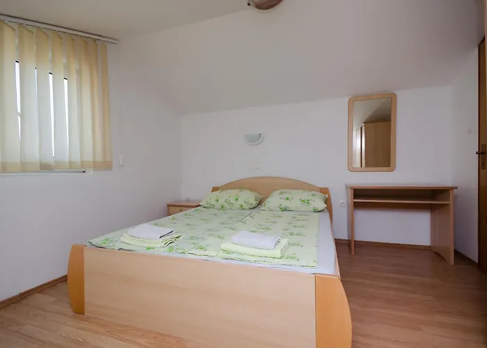Borka Apartman Lopar