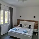 Borka Apartamento *