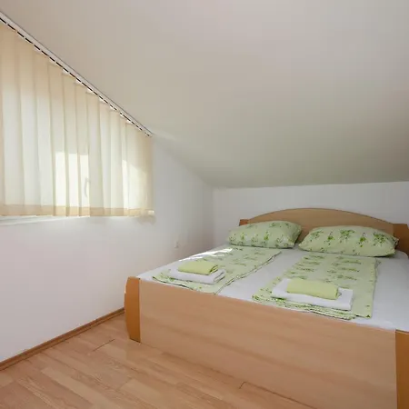 Apartament Borka *