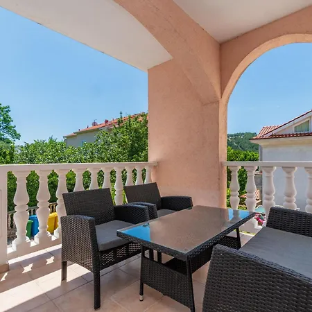 Apartament Borka *