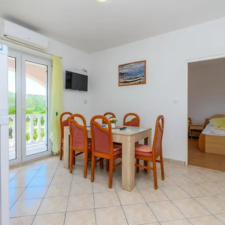 Borka Apartament Lopar